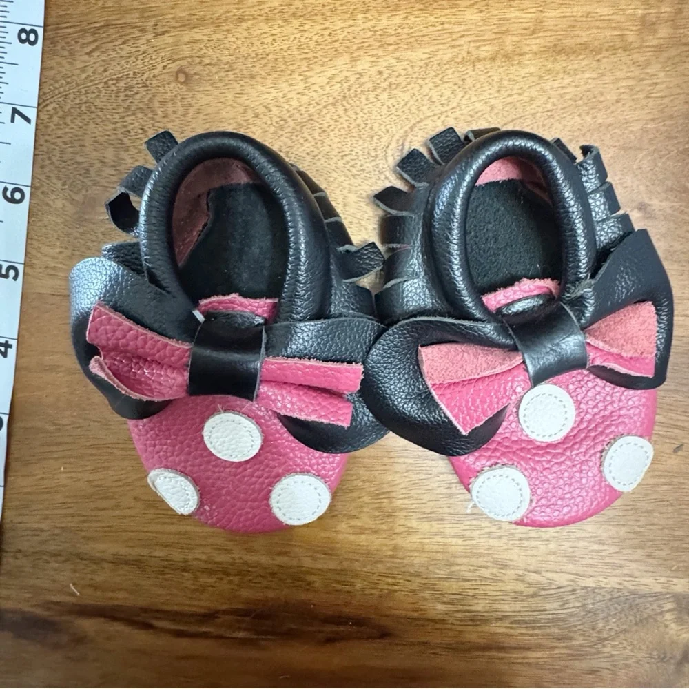 Toddler Pink & Black Soft Sole Moccasin Shoes Cute Bow Detail. Boho Handcrafted